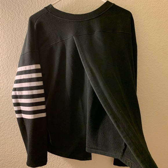 Victoria Secret Black Workout Sweater M - Picture 4 of 4